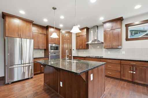 13310 89th Ave Ne - Photo 4 of 39