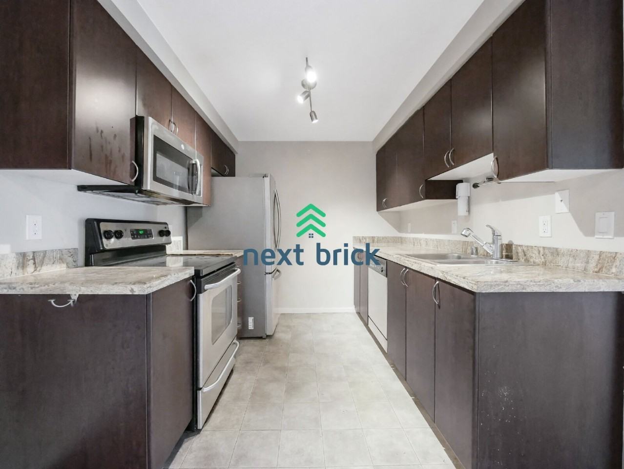 224 9th St #G301 - Photo 5 of 14