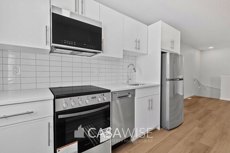 21043 25 Ave Nw #GS - Photo 2 of 9