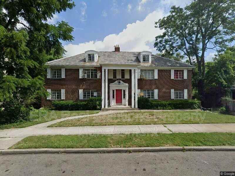 220 Loraine Ave #6