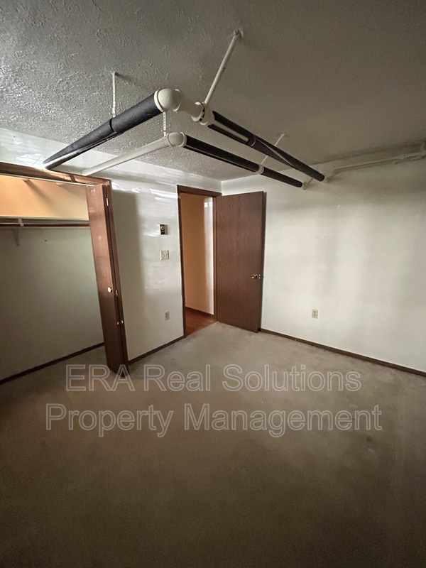 220 Loraine Ave #6 - Photo 7 of 7