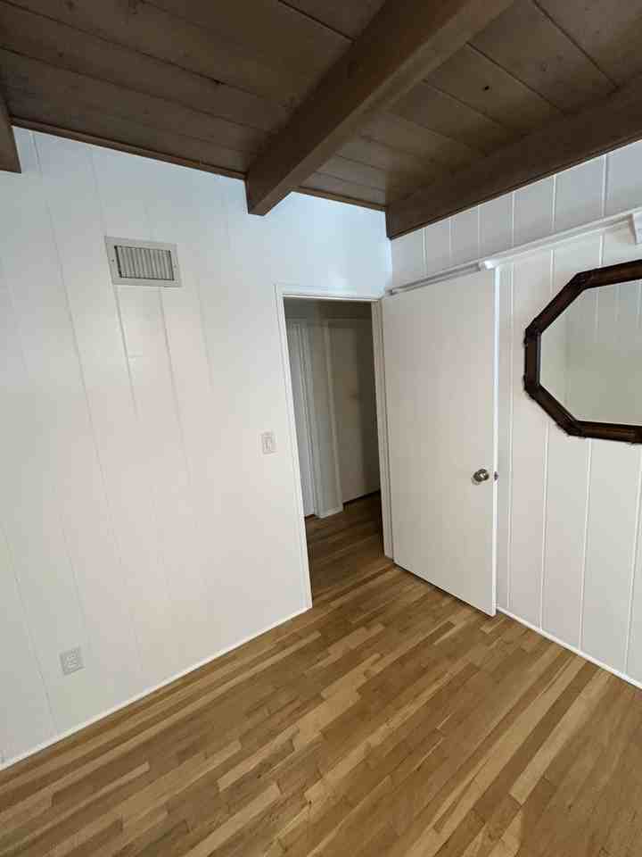 6950 Langdon Ave #1 - Photo 3 of 5