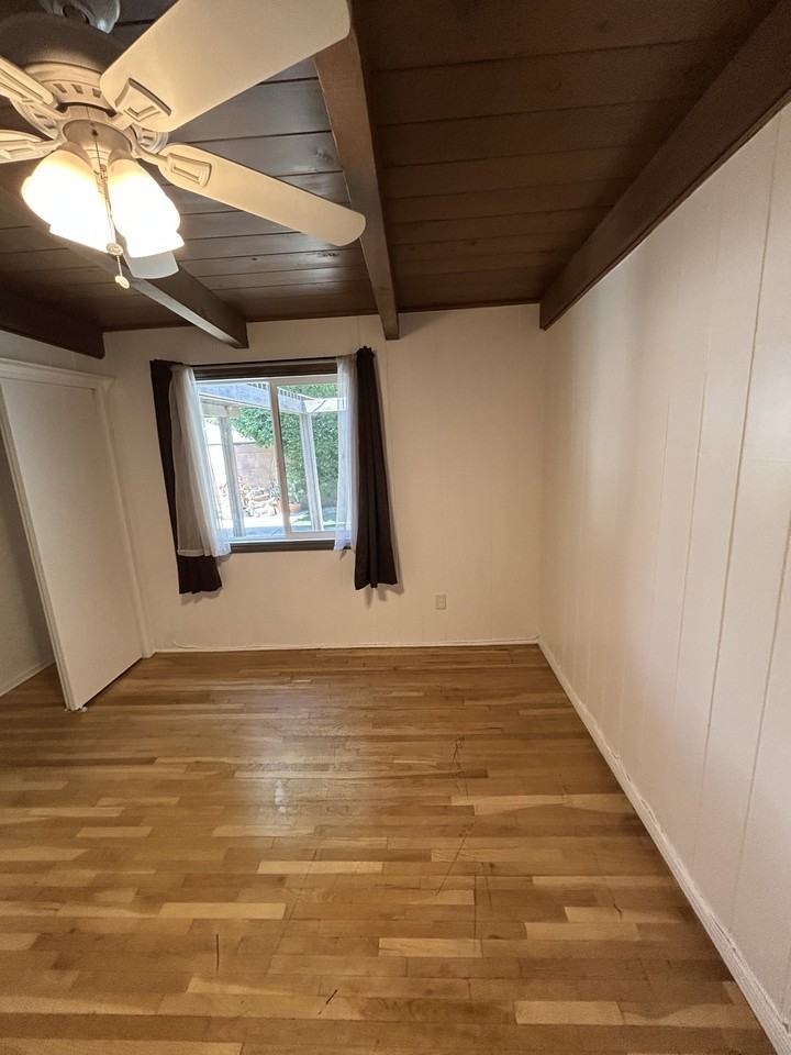 6950 Langdon Ave #1 - Photo 5 of 5