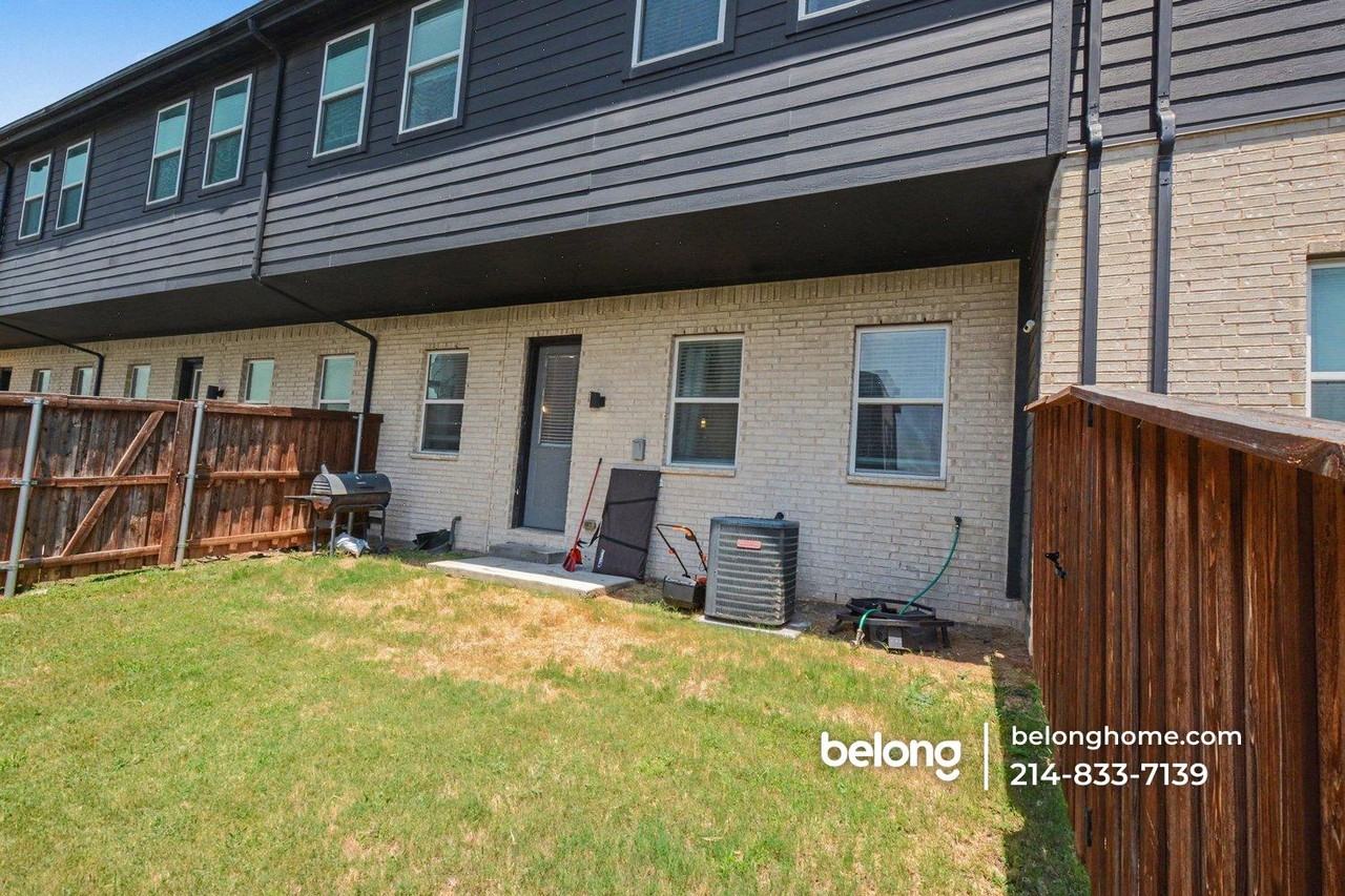 4346 Hebron St - Photo 5 of 21