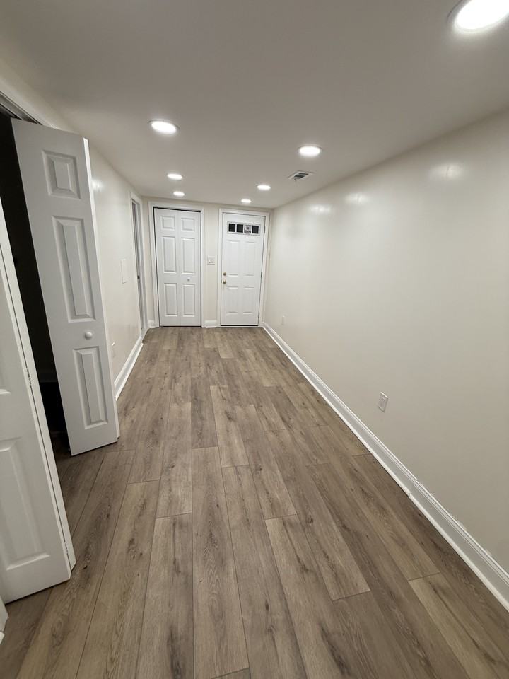 2720 E Biddle St #NA - Photo 4 of 19