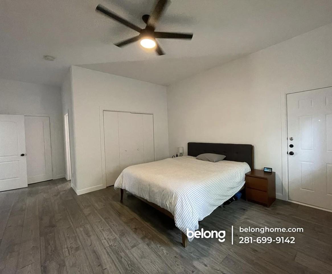 5920 Fairdale Ln #6 - Photo 5 of 6