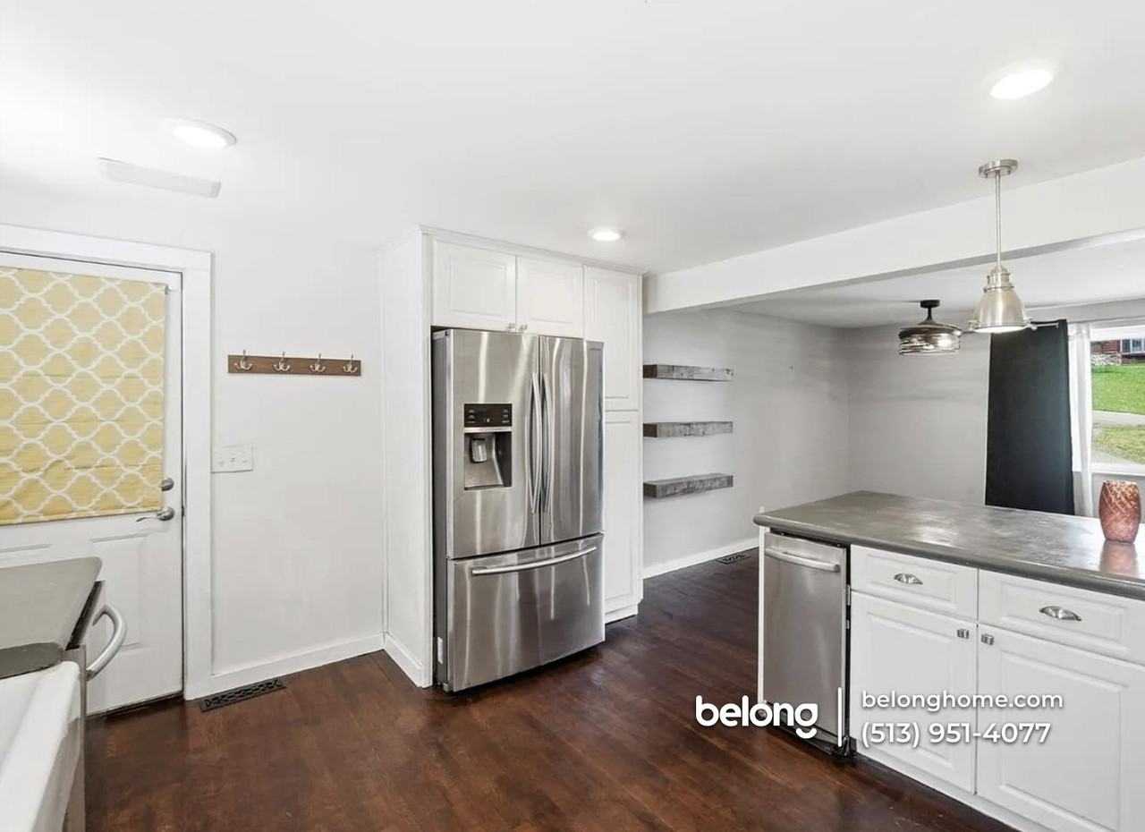 5792 Gaines Rd - Photo 6 of 9