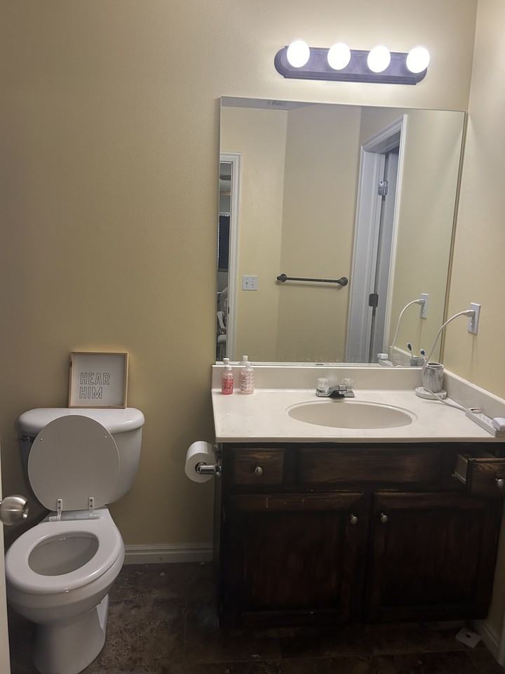 923 S 1850 W #TH - Photo 5 of 11