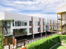 featured image of 426 W 5th St