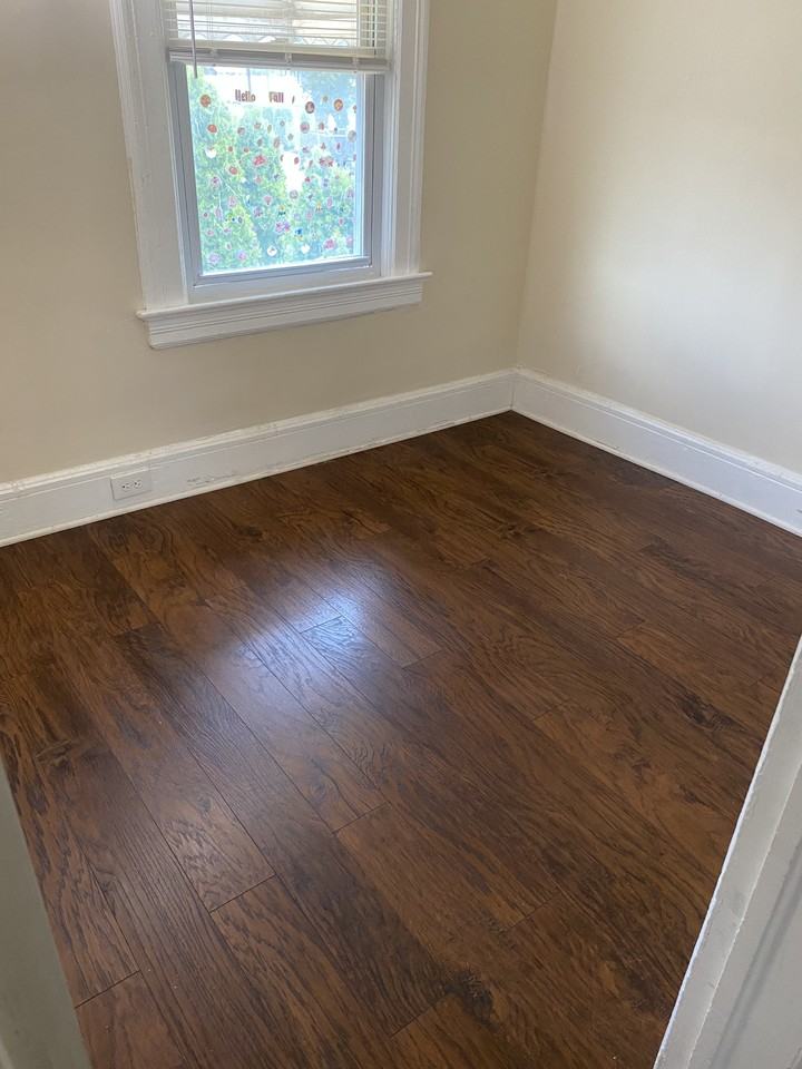 429 Hancock St #NA - Photo 7 of 10