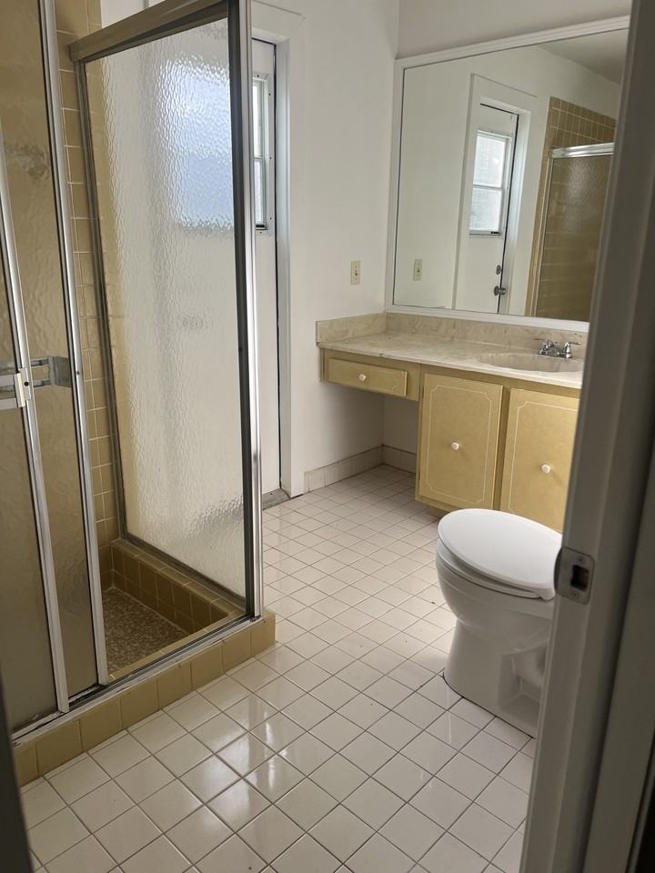 8830 Nw 8th St #NA - Photo 5 of 10