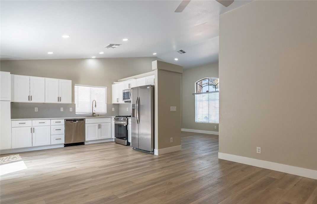 4713 Maroon Dr #NA - Photo 3 of 20