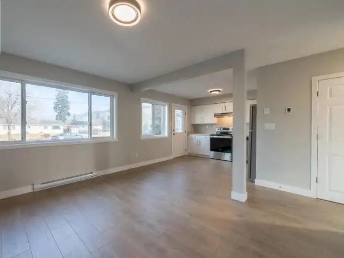 649 Reemon Dr #649 - Photo 3 of 20