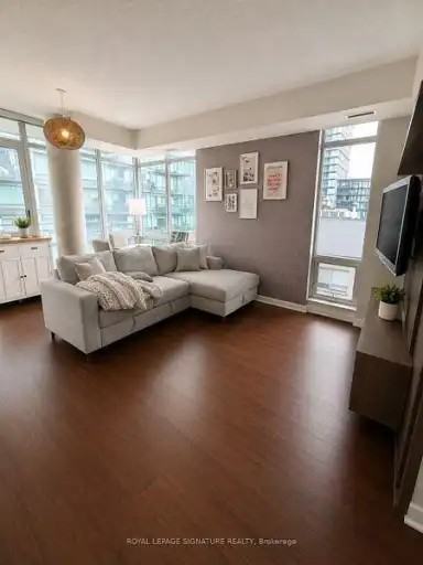 205 Frederick St #1010 - Photo 4 of 9