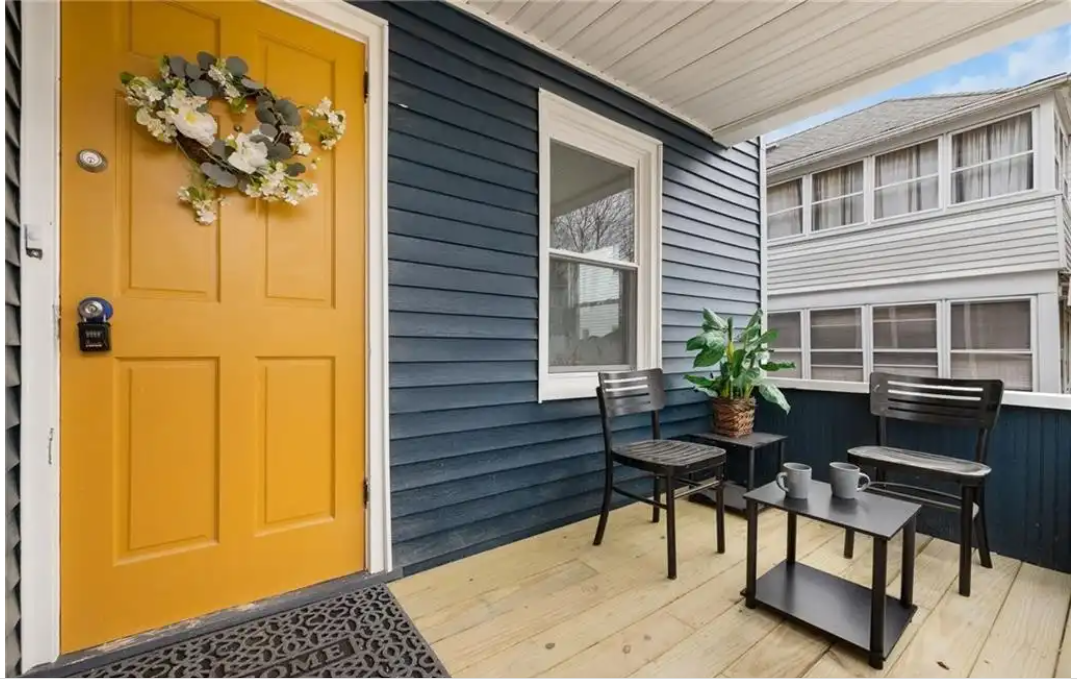 212 Greene St #212 - Photo 2 of 20
