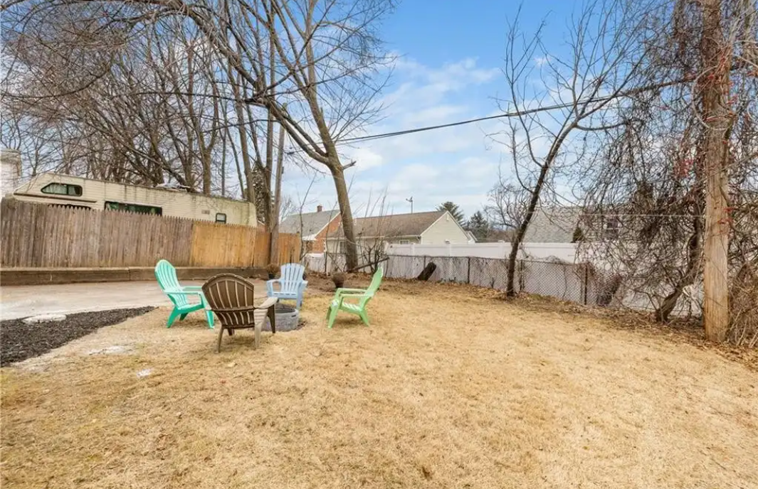 212 Greene St #212 - Photo 6 of 20