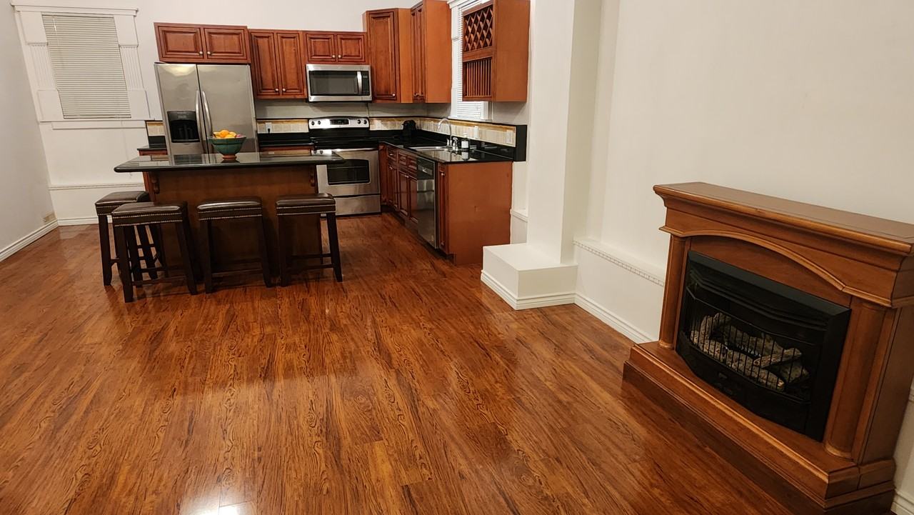 21 Ash St #4 - Photo 6 of 33
