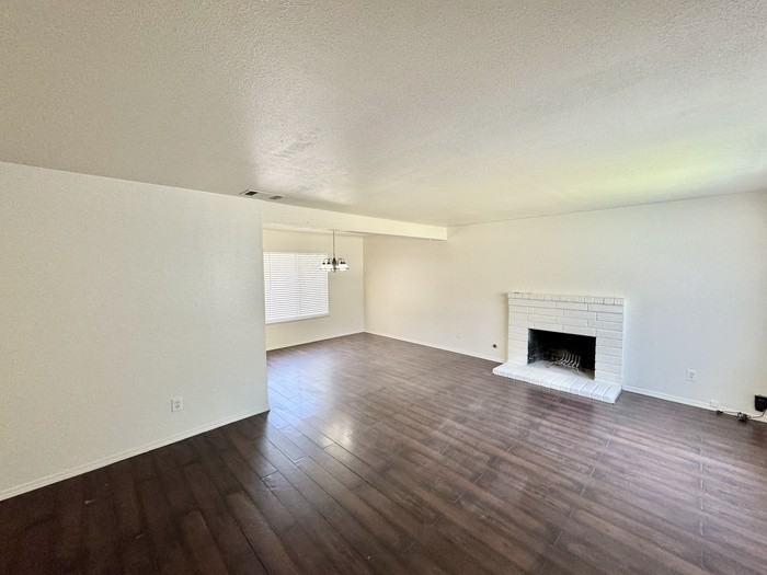 13568 Poppy Pl - Photo 3 of 14