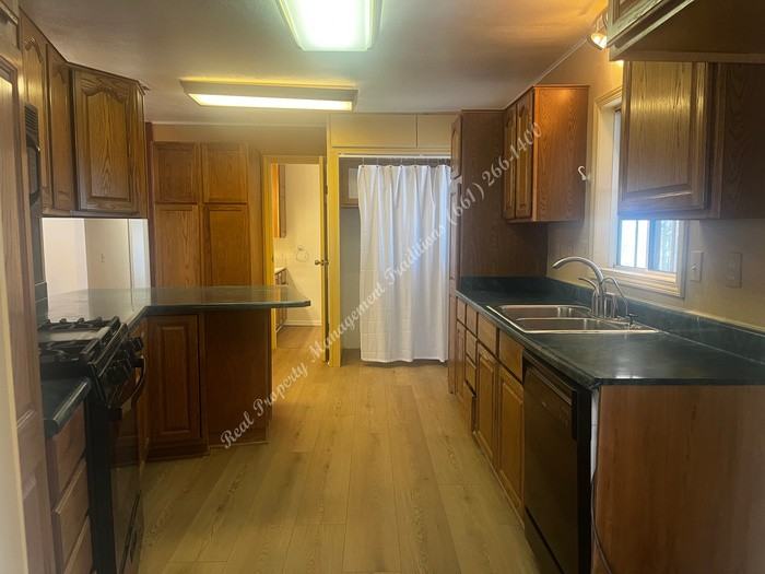 2804 Park Ave - Photo 7 of 20