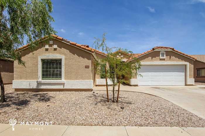 22996 W Papago St