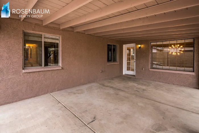 1508 W Capri Ave - Photo 5 of 10