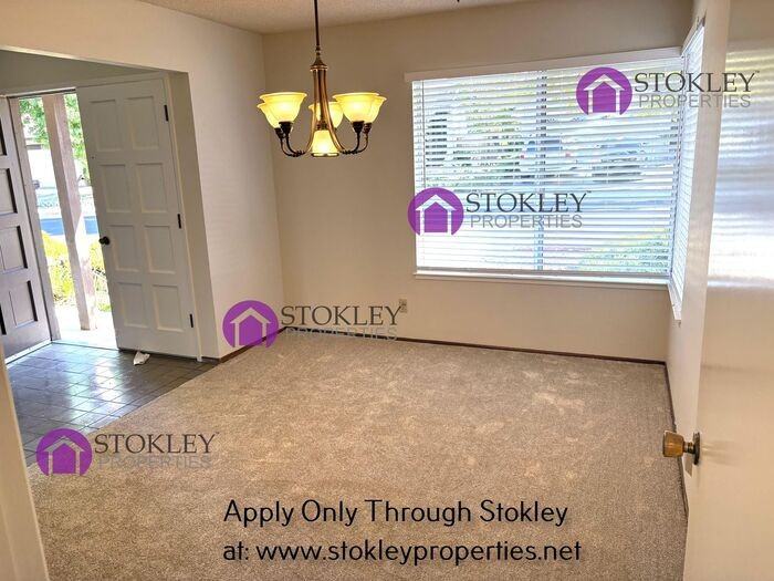 1257 Cougar Ln - Photo 4 of 25