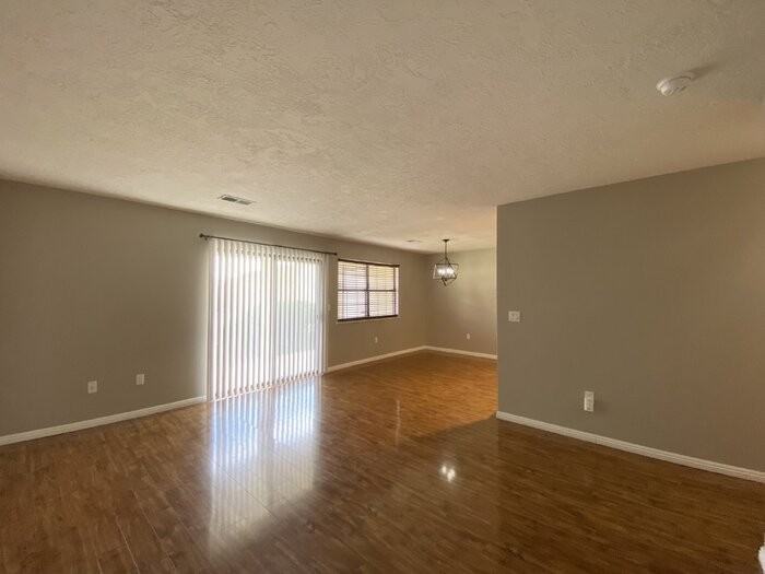 837 1D Country Club Drive Southeast - Photo 7 of 18