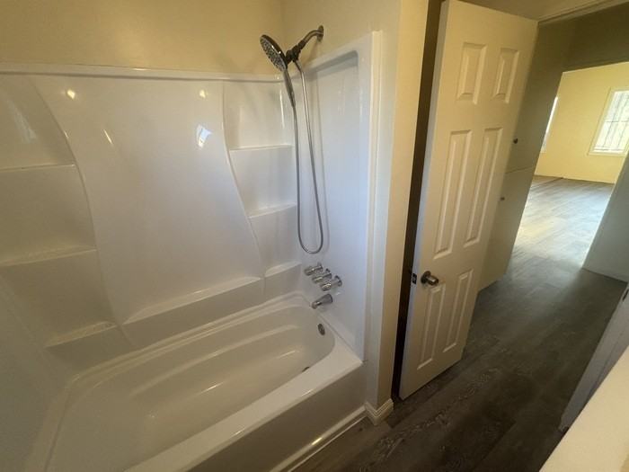 626 W 75th St - Photo 6 of 10