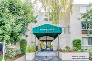 featured image of 181 Del Medio Ave #112