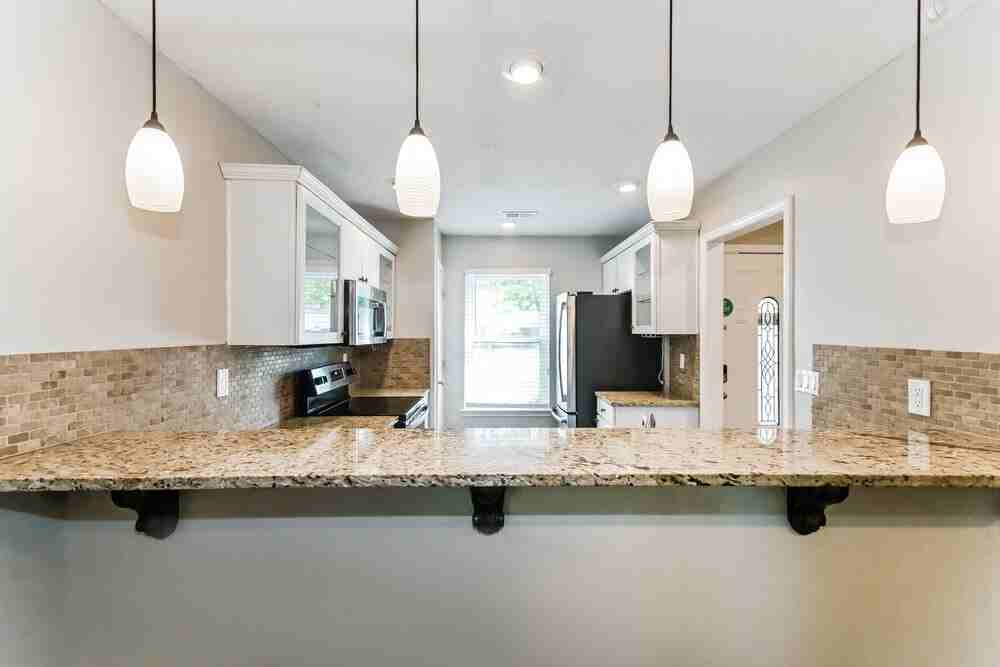 277 Gaslight Cv - Photo 7 of 17