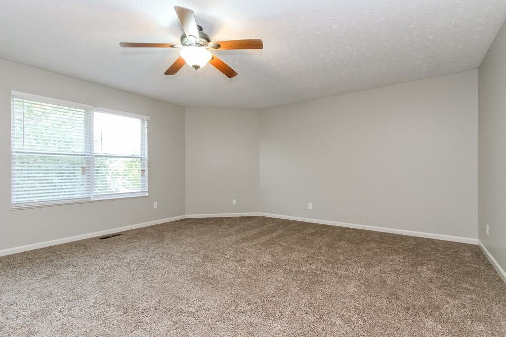 5885 Gadsen Dr - Photo 7 of 15