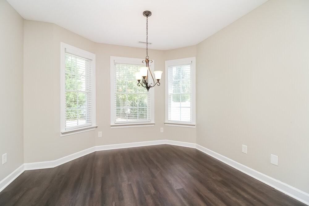 3750 Maya Dr - Photo 6 of 17