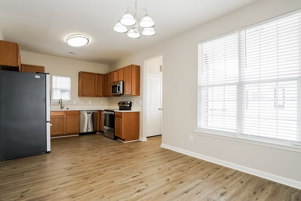113 Shad Boat Ln - Photo 6 of 17