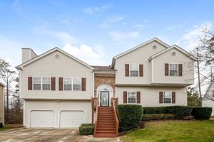 featured image of 5727 Newnan Cir