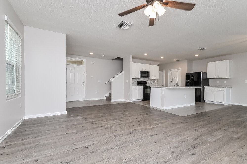 10228 Geese Trail Cir - Photo 4 of 17