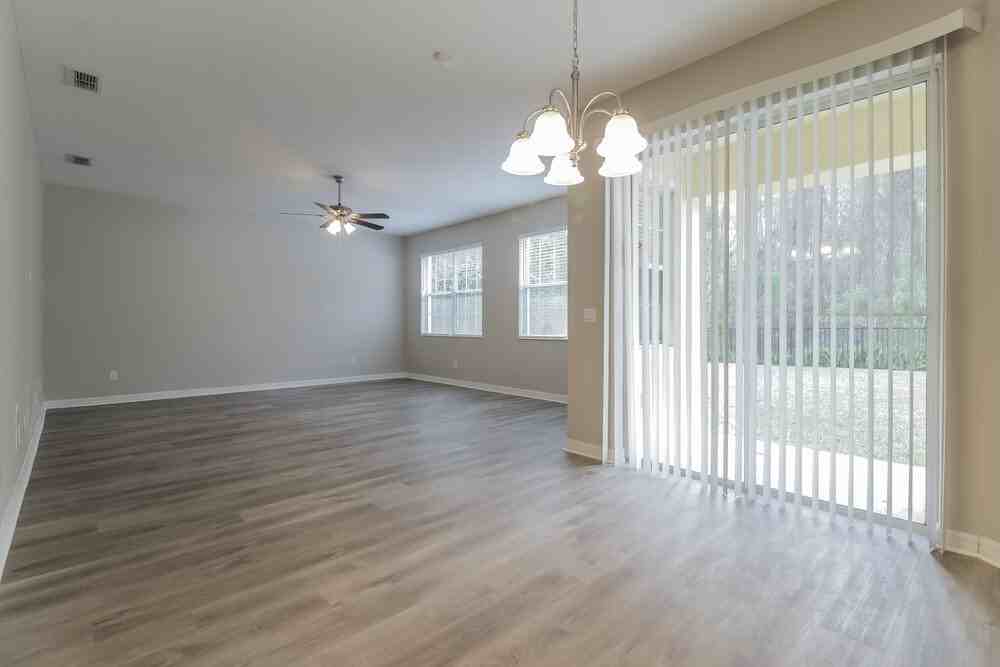 9540 Piccadilly Sky Way - Photo 6 of 17