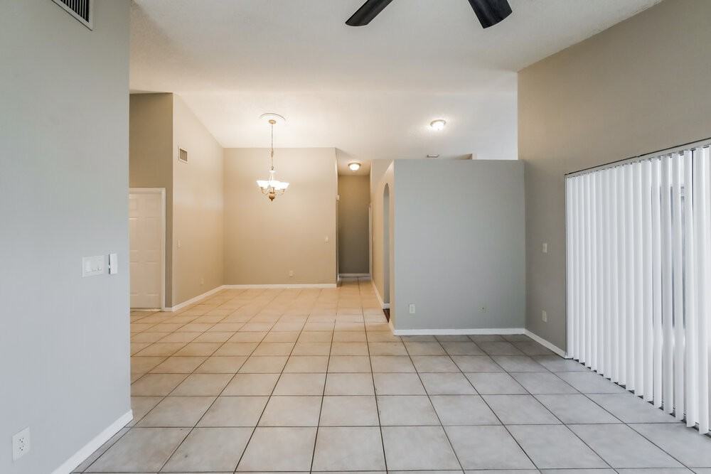 5365 Nw 54th St - Photo 5 of 16