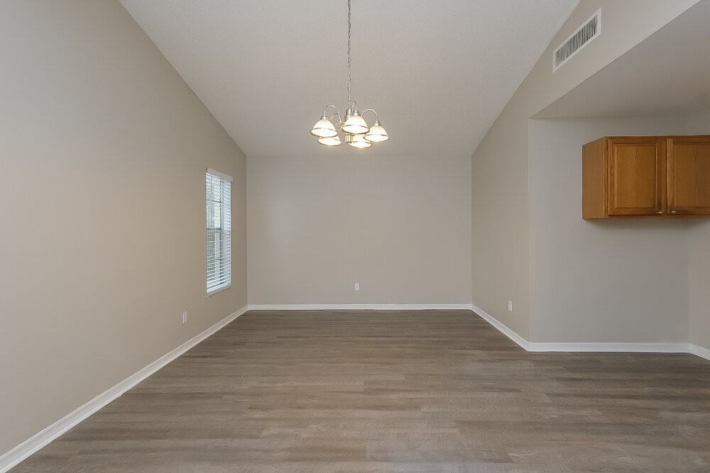 4360 Grandwood Ln - Photo 7 of 16