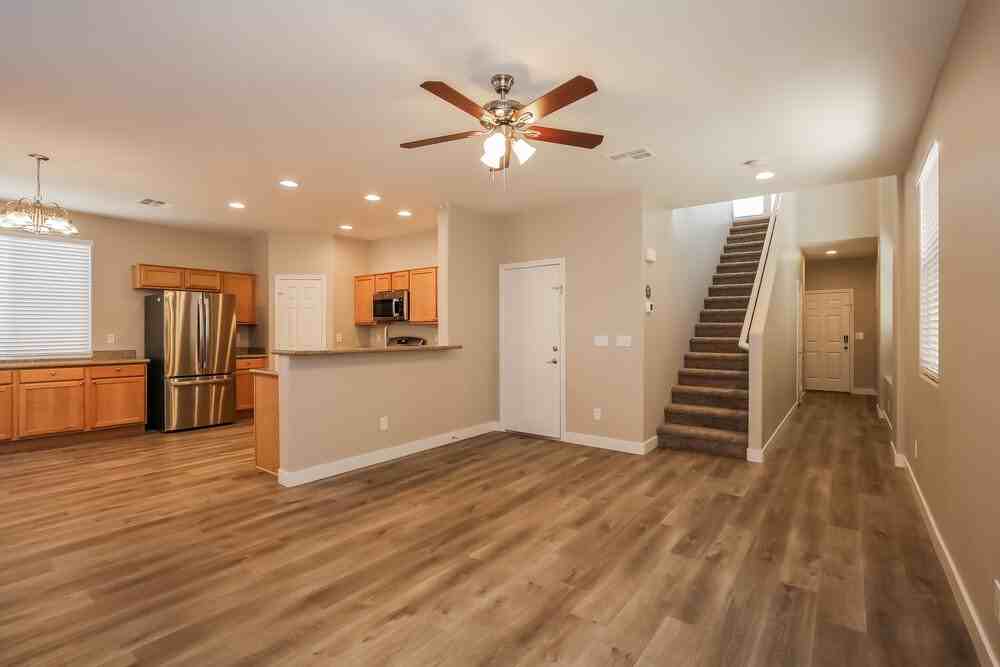 8508 Pitney Ave - Photo 4 of 17