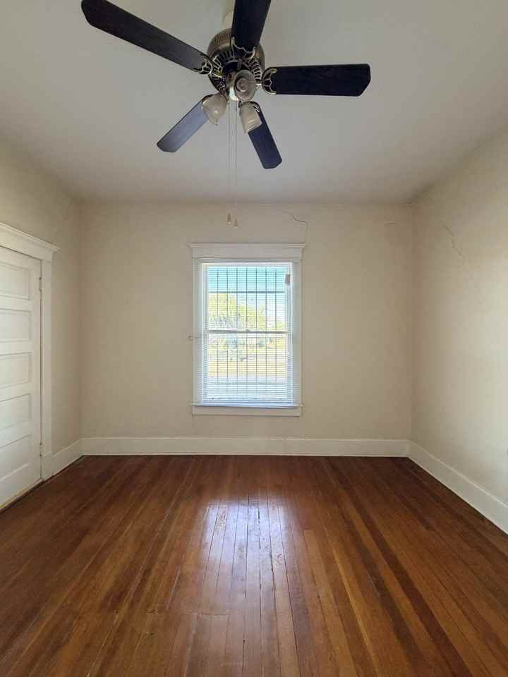 916 N 8th St #1 - Photo 5 of 23