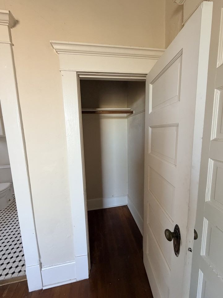 916 N 8th St #1 - Photo 7 of 23