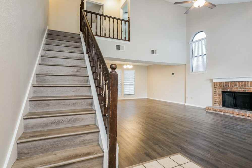 2305 Weyborn Dr - Photo 5 of 17