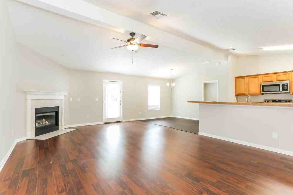 2626 Springwillow Dr - Photo 3 of 16