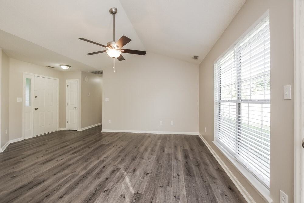 4201 Swan Sea Ct - Photo 3 of 16
