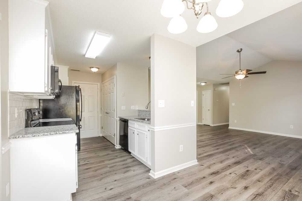 4201 Swan Sea Ct - Photo 7 of 16