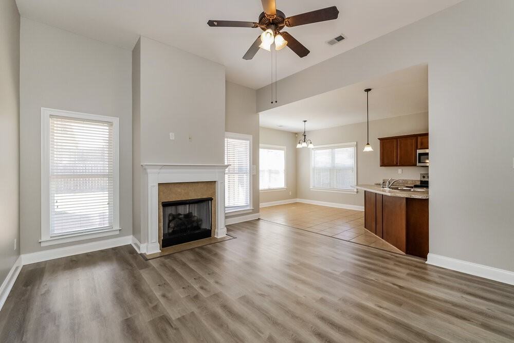 3075 N Wren St - Photo 4 of 17