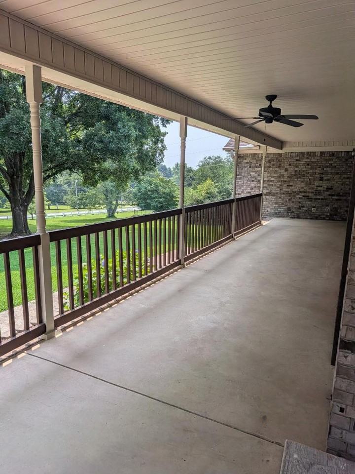 102 Hunington Chase Dr - Photo 3 of 20