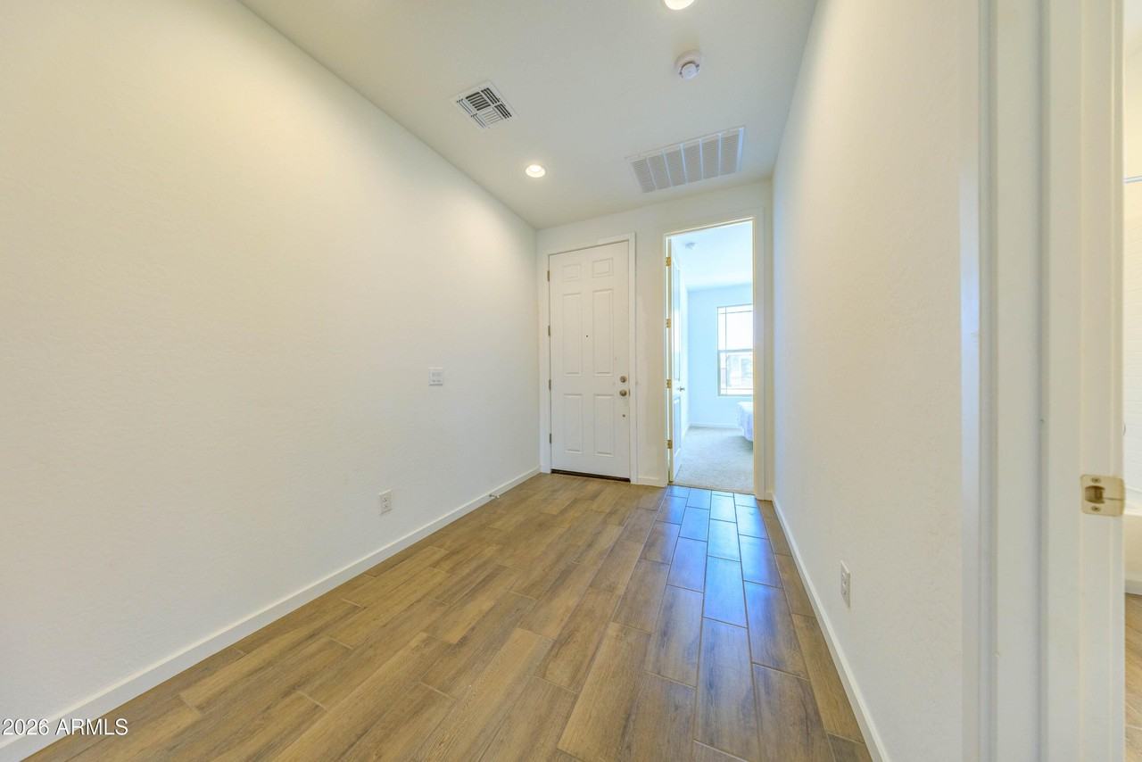 40005 W Elm Dr - Photo 5 of 48