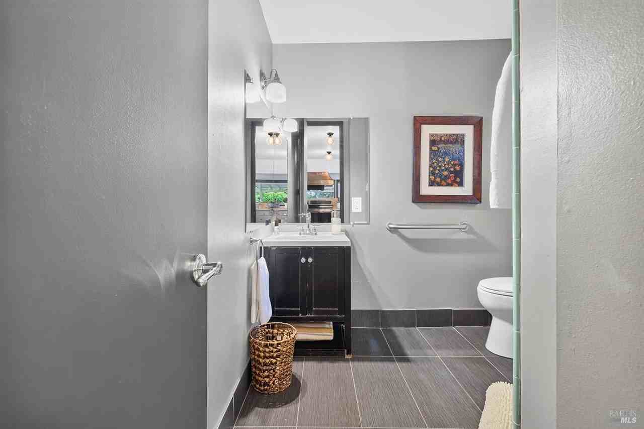 4560 Saint Helena Hwy - Photo 7 of 50