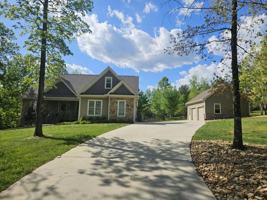 featured image of 1625 River Bluffs Dr